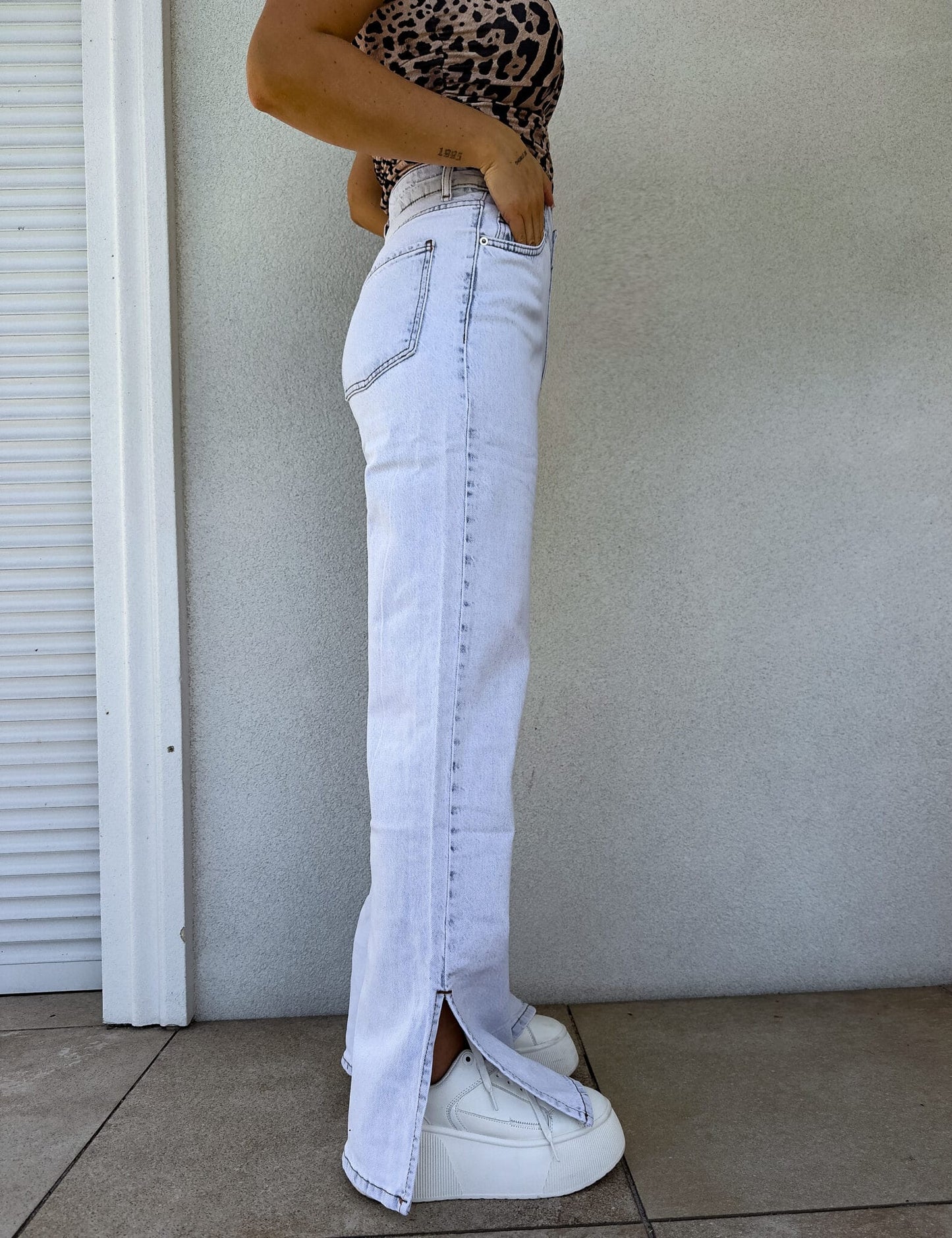 Jeansy FLARED – light jeans BY ME